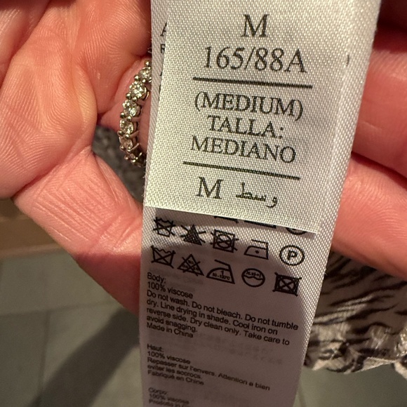 ALL SAINTS BUTTON DOWN - Picture 2 of 3